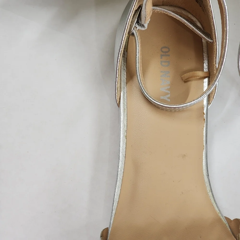Old Navy Silver Floral Cutout Flats - Picture 2 of 5